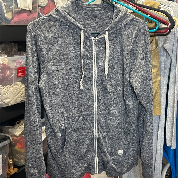 Vuori Halo Performance Hoodie Heather Gray Size Medium - Picture 5 of 10